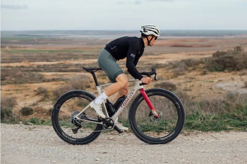 Wilier BIKE RAVE SLR ID2 FORCE XPLR E1 1X13 GRAAF AERO48 F-BAR BYTE CREAM Large-10