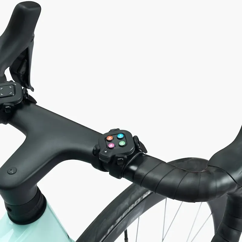 Wahoo KICKR V6 with Zwift Cog and Click-2